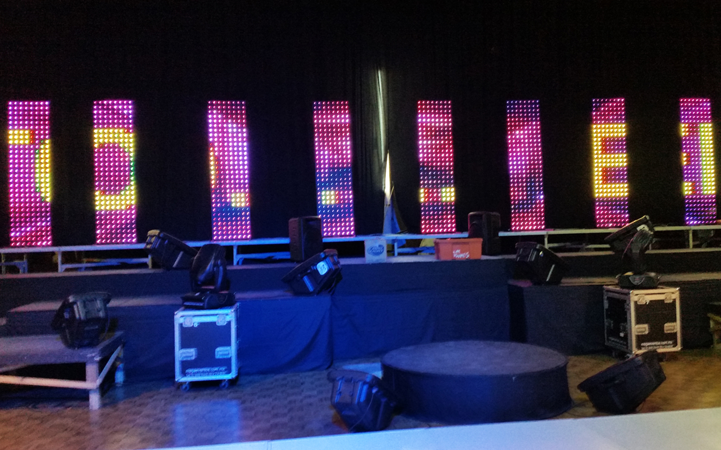 68-renta-de-luces-leds-para-conciertos-festivales-eventos-escolares-efectos-especiales-torres-luces-roboticas-escenario-equipos-de-iluminacion-en-tampico